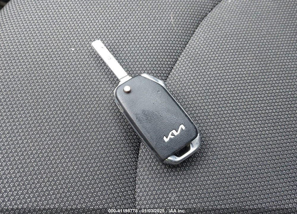 2023 KIA FORTE VIN: 3KPF24AD9PE693522