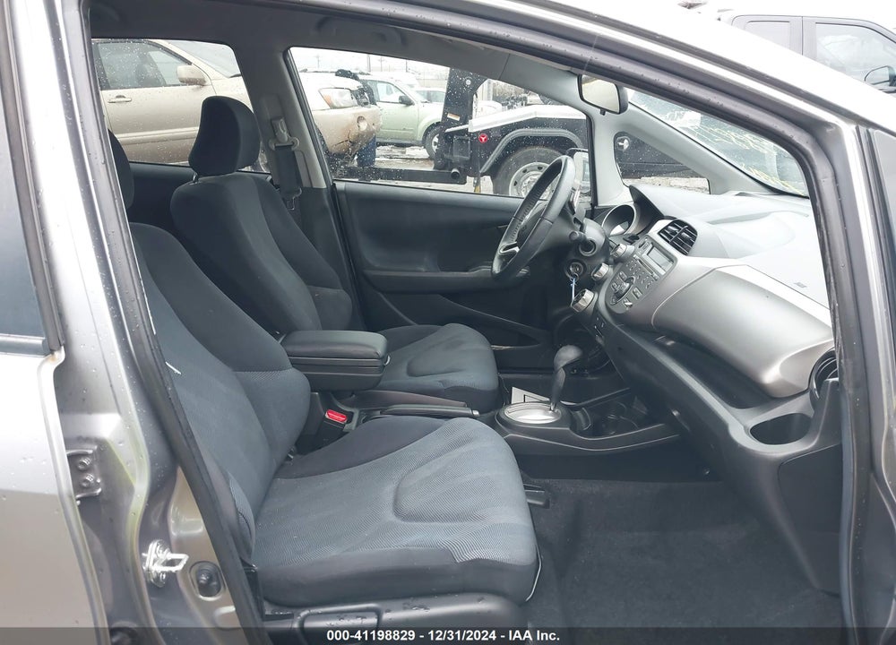 2009 HONDA FIT SPORT VIN: JHMGE88499S042740