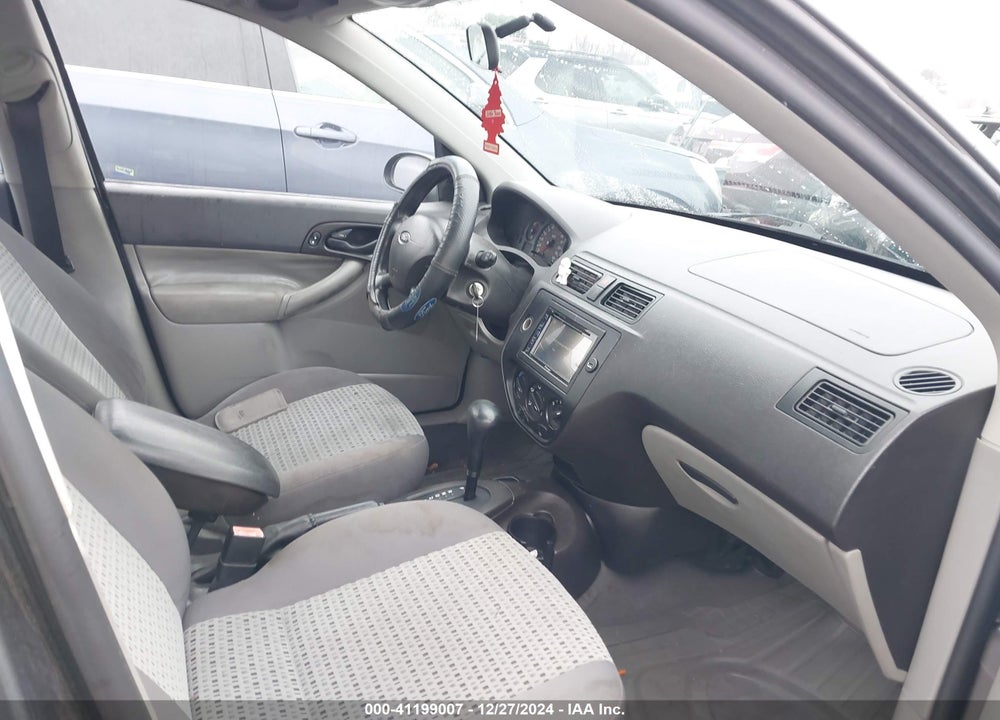 2007 FORD FOCUS S/SE/SES VIN: 1FAFP34N57W339542
