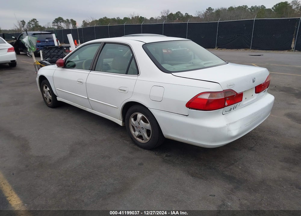 1998 HONDA ACCORD EX VIN: 1HGCG5650WA043315