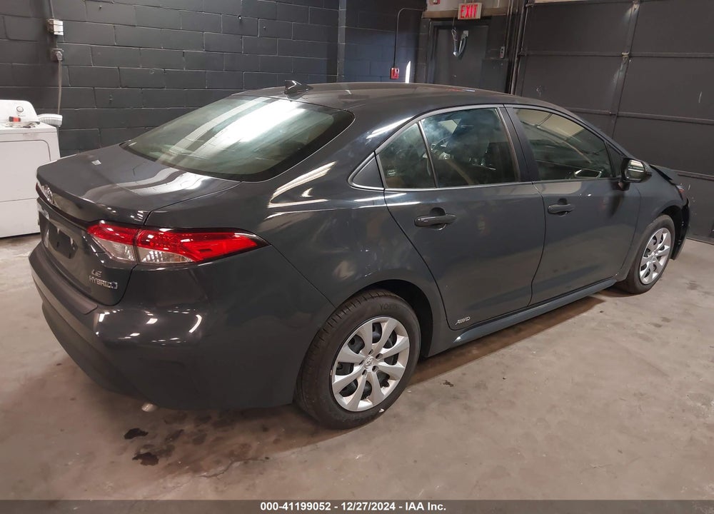 2024 TOYOTA COROLLA VIN: JTDBDMHE9R3009022