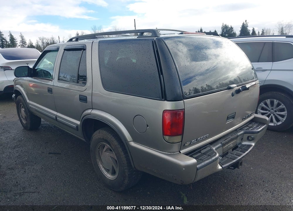 2000 CHEVROLET BLAZER LT VIN: 1GNDT13W8Y2116827