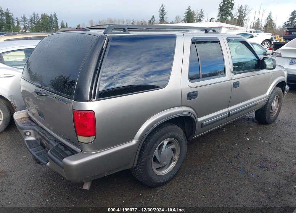 2000 CHEVROLET BLAZER LT VIN: 1GNDT13W8Y2116827