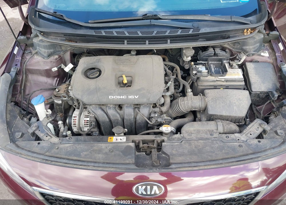 2017 KIA FORTE VIN: 3KPFK4A70HE158364
