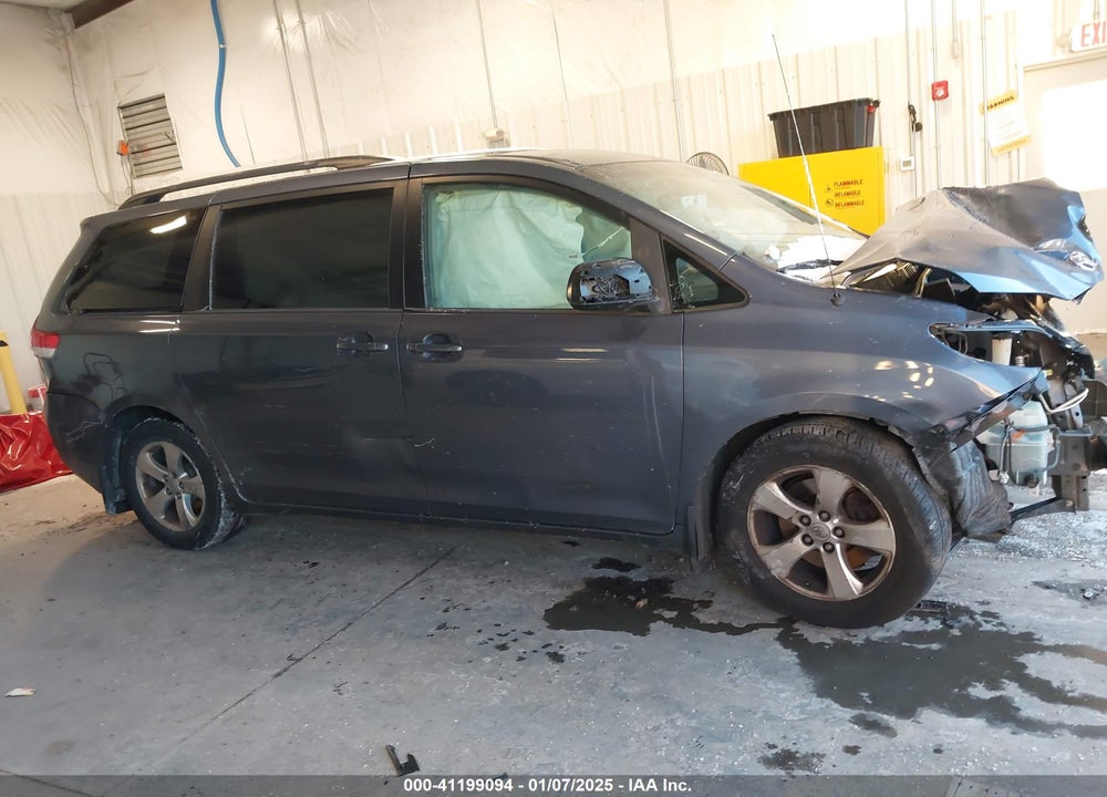 2013 TOYOTA SIENNA LE V6 8 PASSENGER VIN: 5TDKK3DCXDS364969