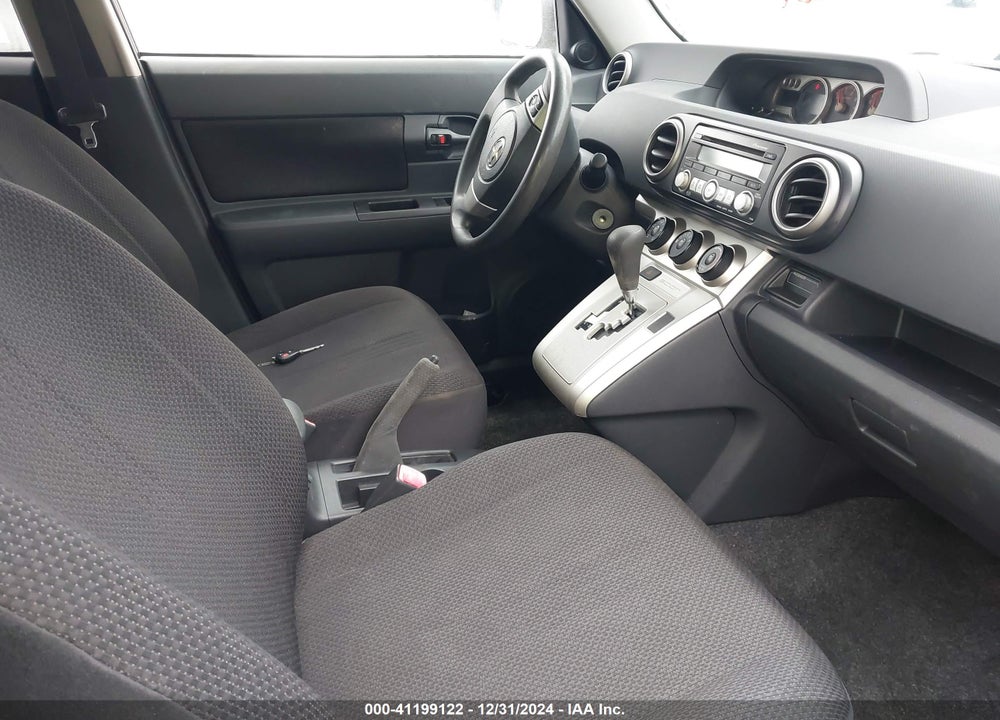 2009 SCION XB VIN: JTLKE50E191093917
