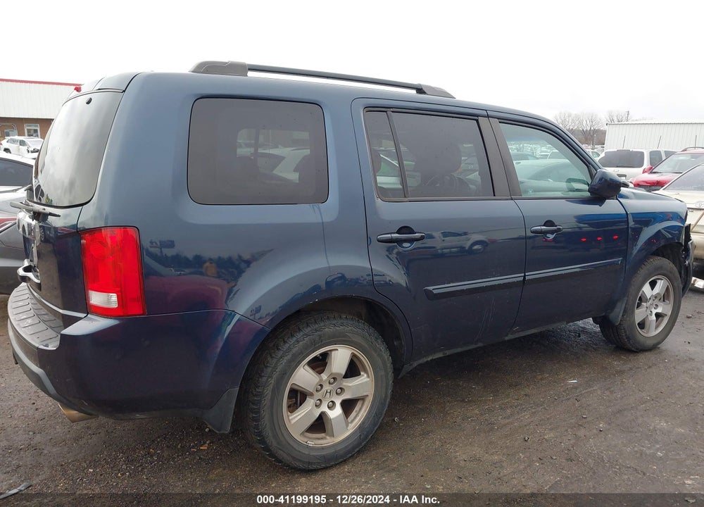 2011 HONDA PILOT EX-L VIN: 5FNYF3H56BB013228