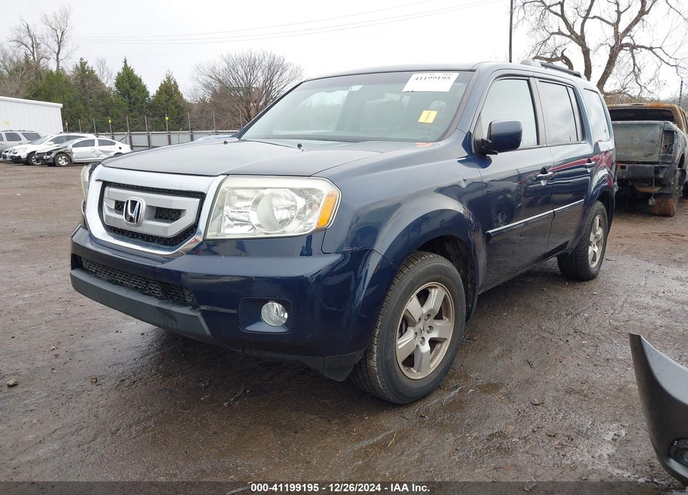 2011 HONDA PILOT EX-L VIN: 5FNYF3H56BB013228