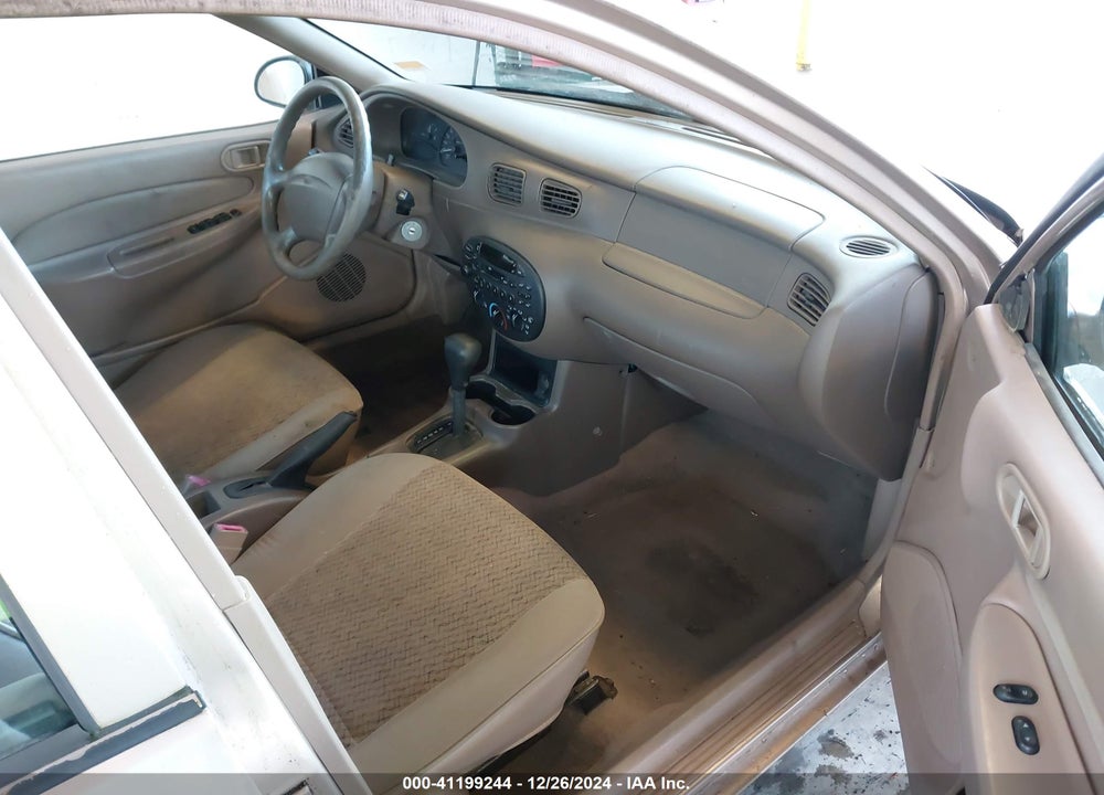 1998 FORD ESCORT SE VIN: 1FAFP13P6WW210392