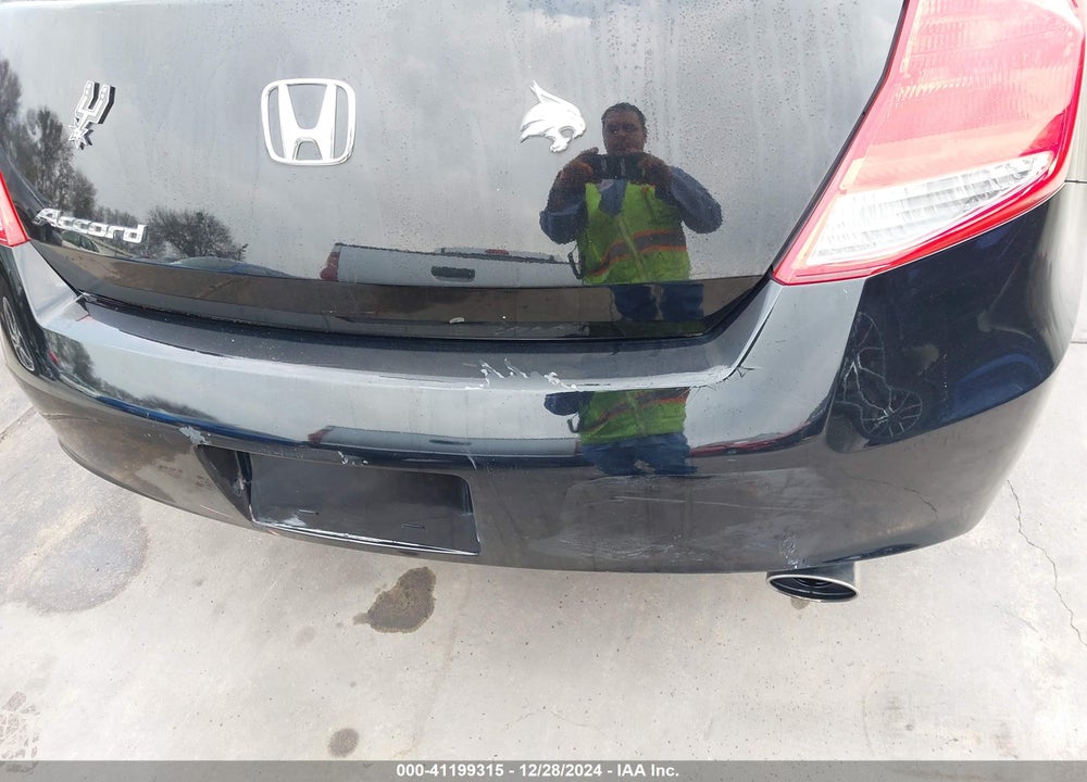 2012 HONDA ACCORD VIN: 1HGCS1B7XCA019789