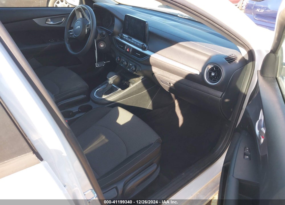 2022 KIA FORTE VIN: 3KPF24AD7NE499536