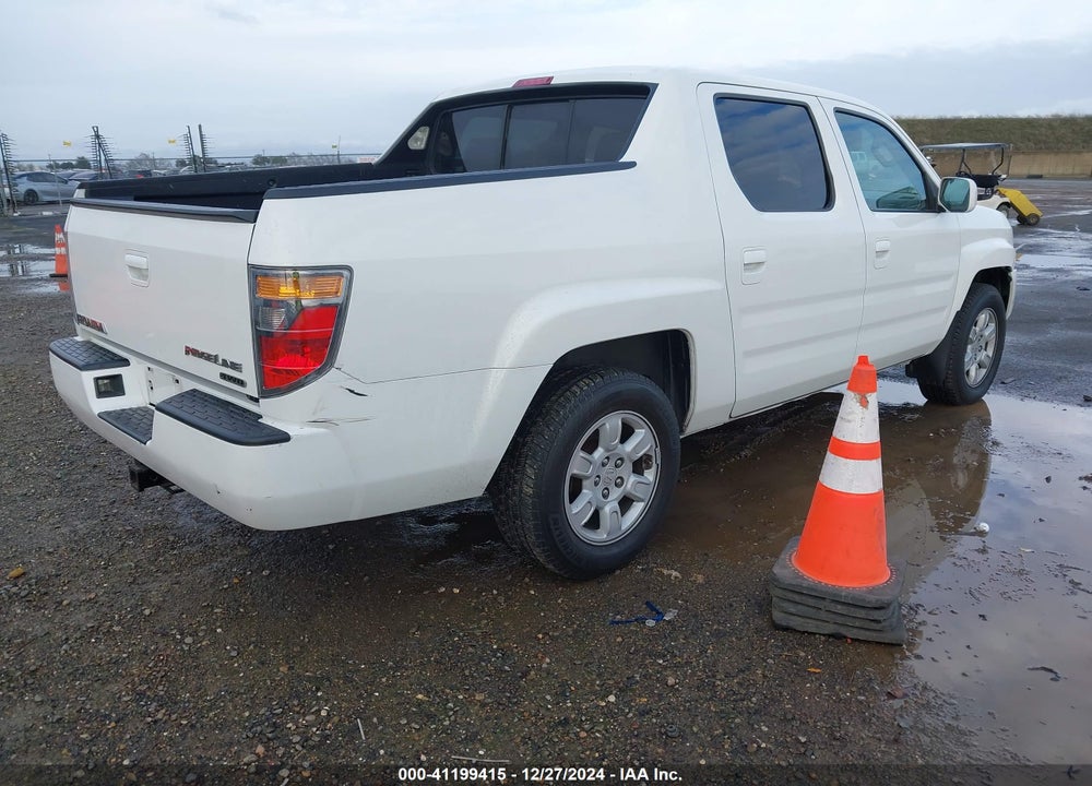 2006 HONDA RIDGELINE RTL VIN: 2HJYK16596H529291