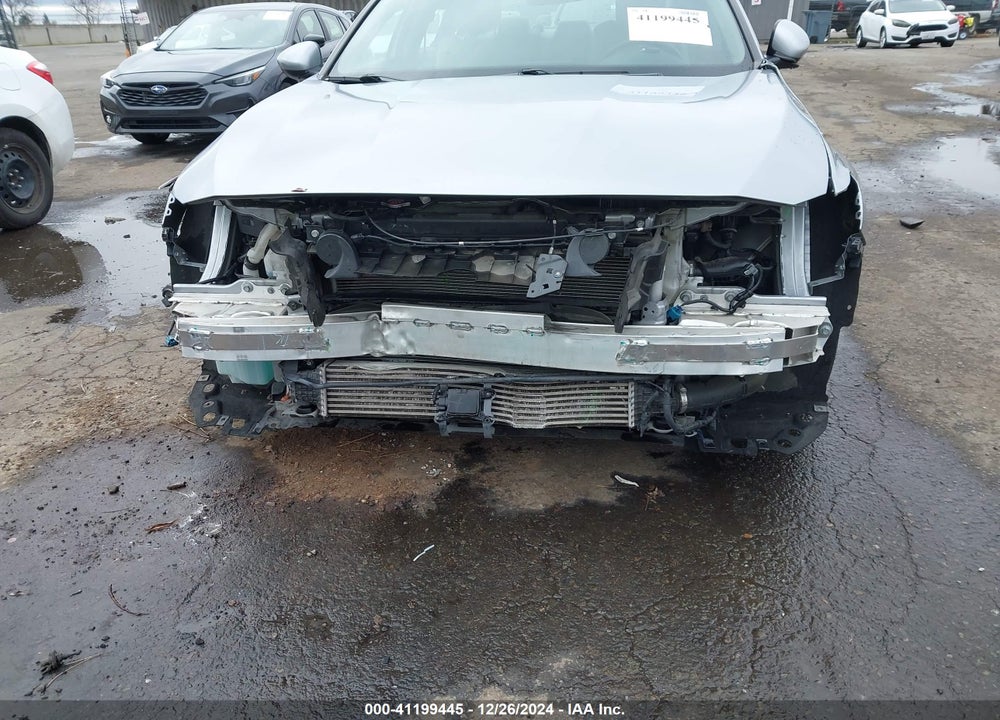 2018 HONDA ACCORD VIN: 1HGCV1F12JA152721