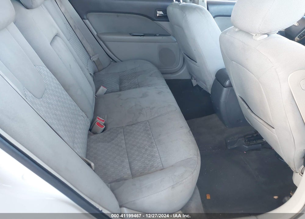 2010 FORD FUSION VIN: 3FAHP0JA8AR429657