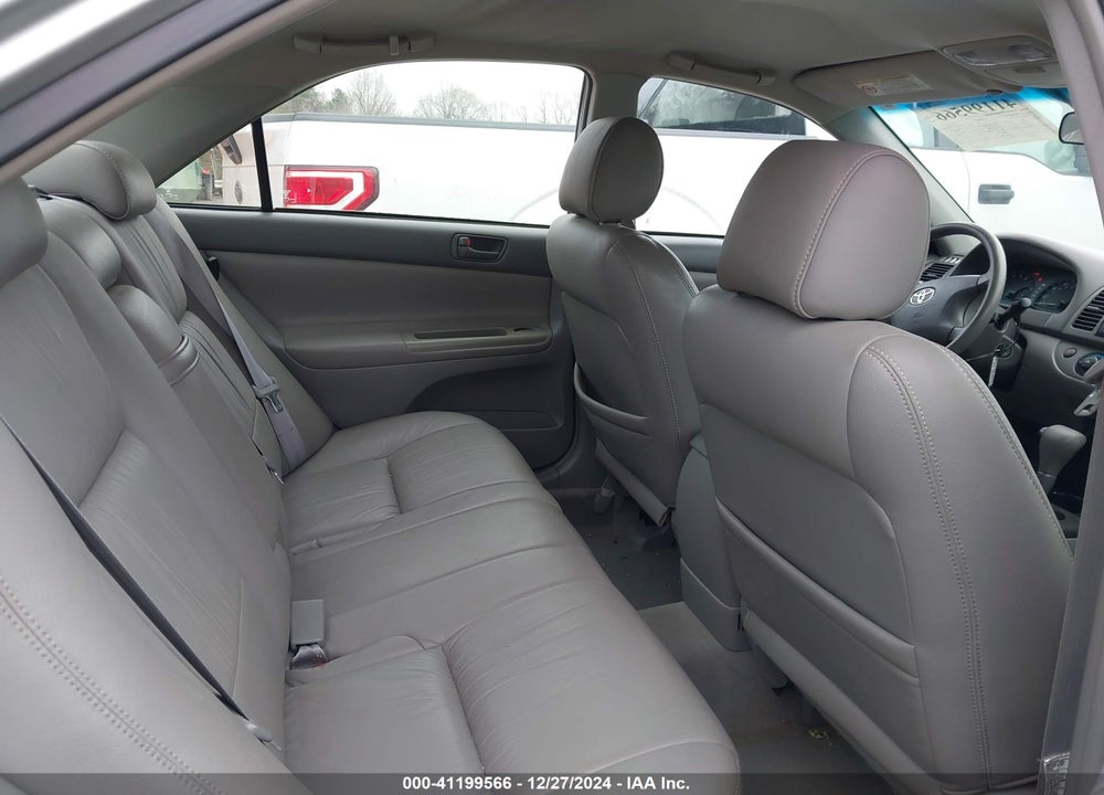 2003 TOYOTA CAMRY LE VIN: 4T1BE32K33U772835