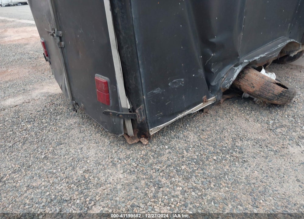 1987 WELLS CARGO --- VIN: 1WC200F27H1038135