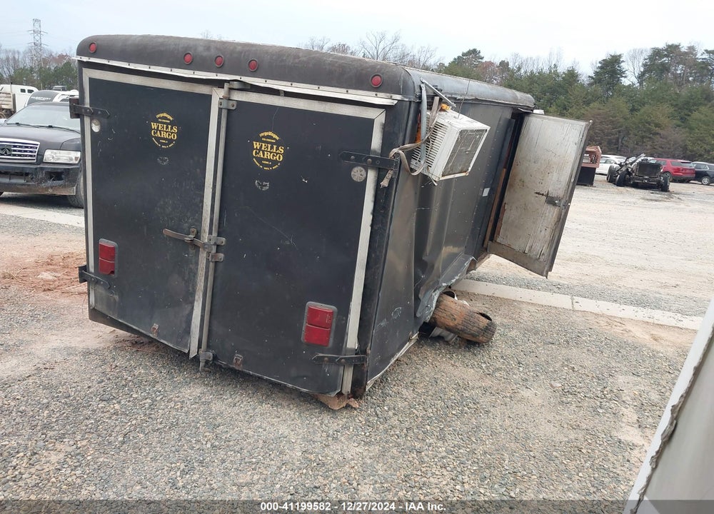 1987 WELLS CARGO --- VIN: 1WC200F27H1038135