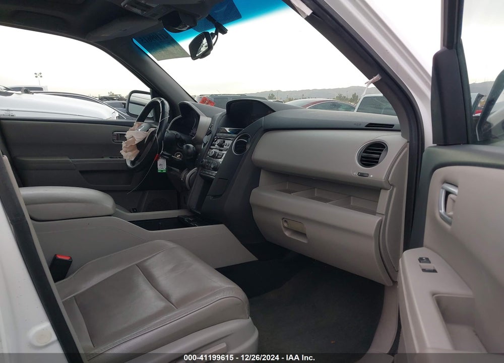2014 HONDA PILOT EX-L VIN: 5FNYF4H57EB032106