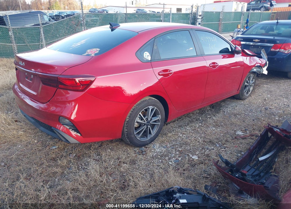 2024 KIA FORTE LXS VIN: 3KPF24AD0RE785038
