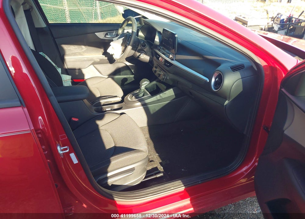 2024 KIA FORTE LXS VIN: 3KPF24AD0RE785038