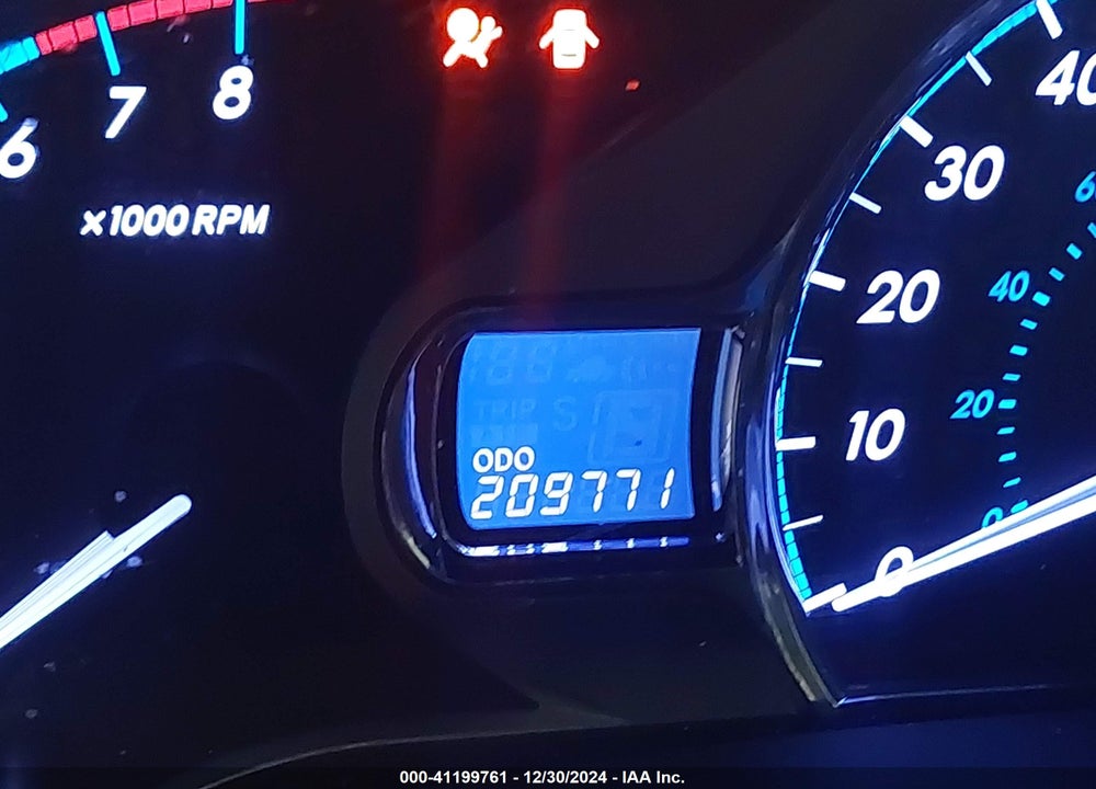 2014 TOYOTA SIENNA XLE V6 8 PASSENGER VIN: 5TDYK3DC6ES454454