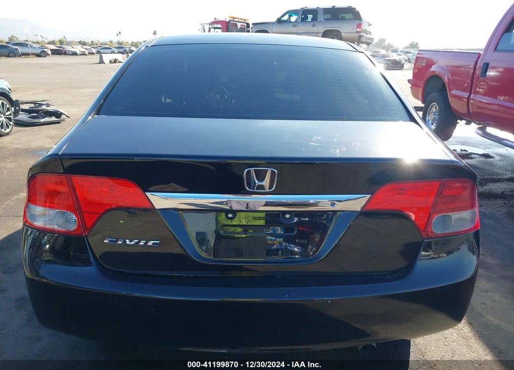 2010 HONDA CIVIC LX VIN: 19XFA1F50AE051197