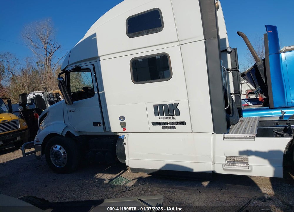 2020 VOLVO VNL VIN: 4V4NC9EH2LN212085