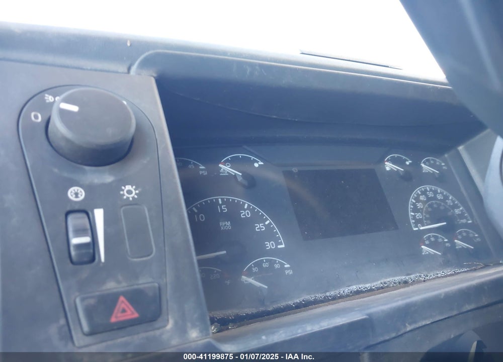 2020 VOLVO VNL VIN: 4V4NC9EH2LN212085