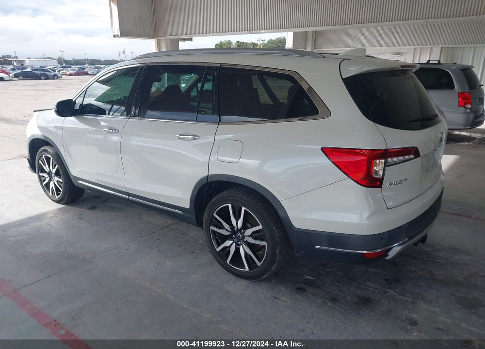 2019 HONDA PILOT TOURING VIN: 5FNYF5H95KB000484