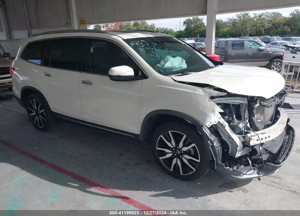 2019 HONDA PILOT TOURING VIN: 5FNYF5H95KB000484