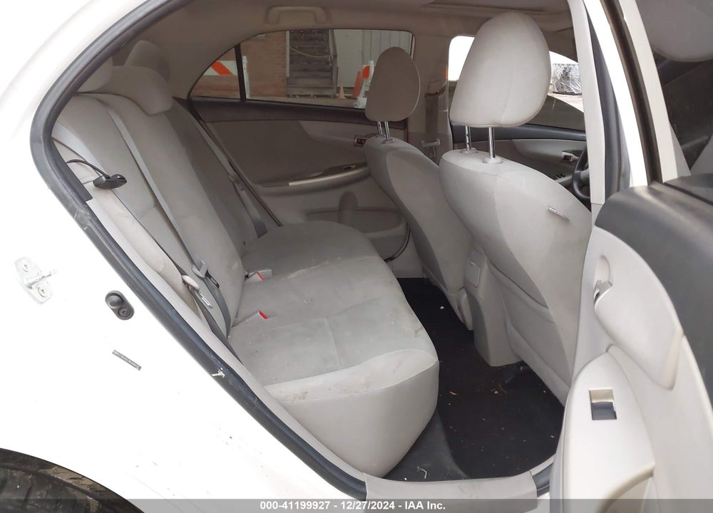 2011 TOYOTA COROLLA VIN: 2T1BU4EE1BC688415