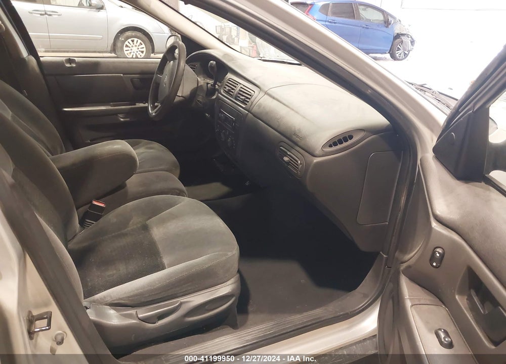 2006 FORD TAURUS SE VIN: 1FAFP53U86A250287