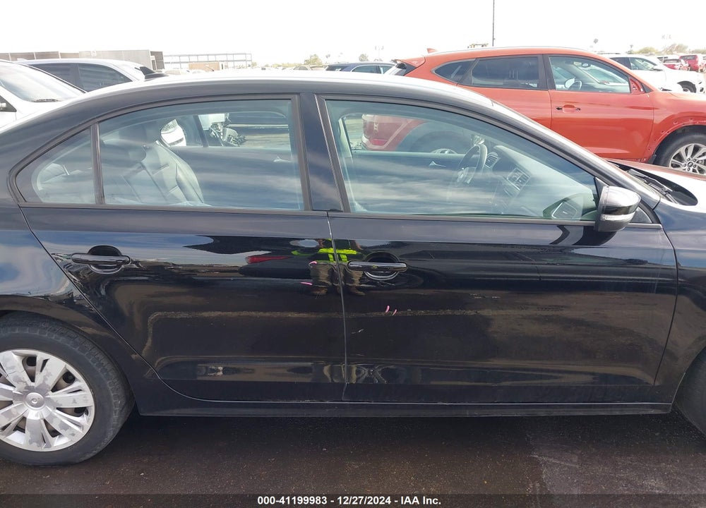 2014 VOLKSWAGEN JETTA 1.8T SE VIN: 3VWD17AJXEM400812