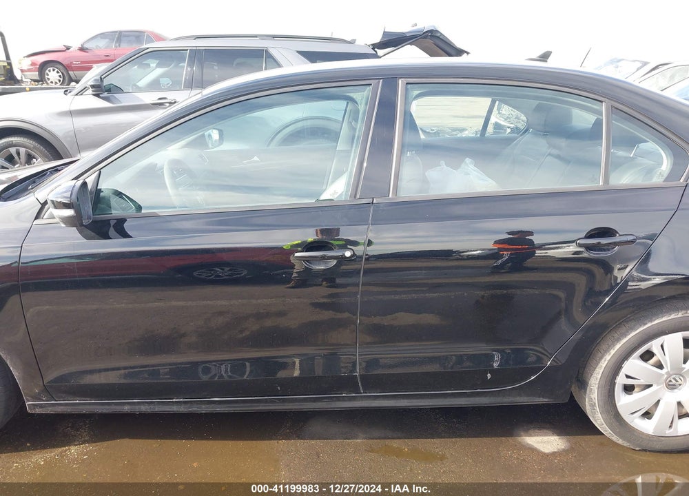 2014 VOLKSWAGEN JETTA 1.8T SE VIN: 3VWD17AJXEM400812