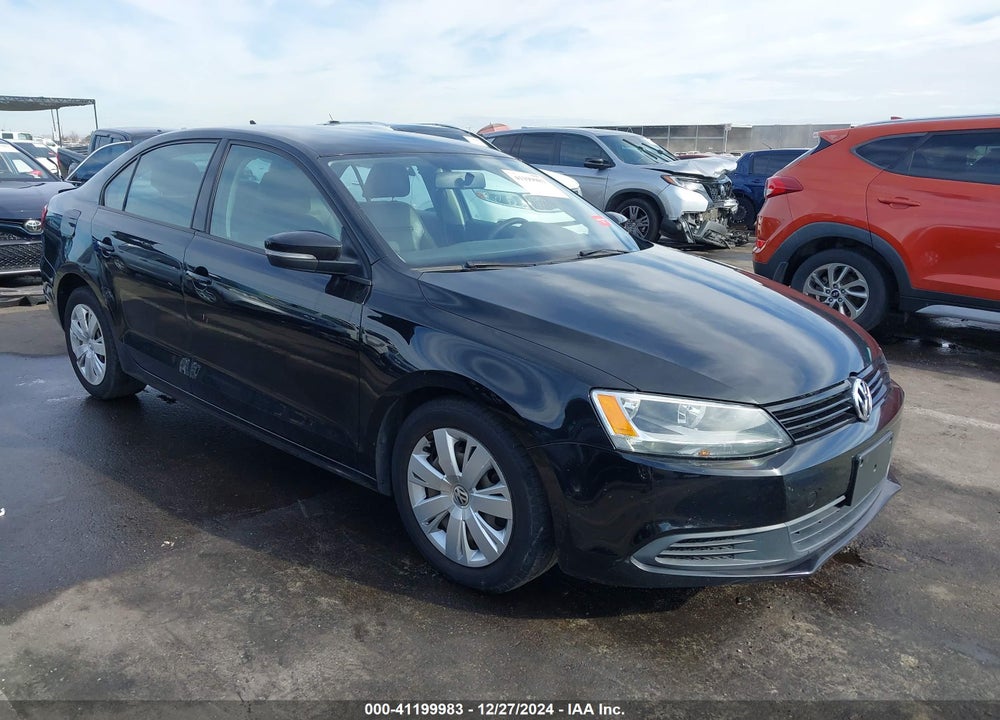 2014 VOLKSWAGEN JETTA 1.8T SE VIN: 3VWD17AJXEM400812