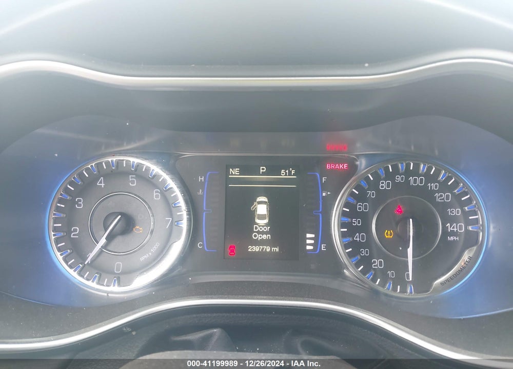 2016 CHRYSLER 200 VIN: 1C3CCCAB1GN189572