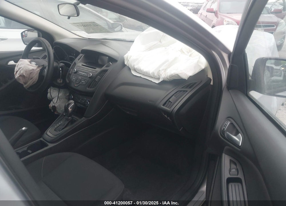 2017 FORD FOCUS VIN: 1FADP3F23HL300025
