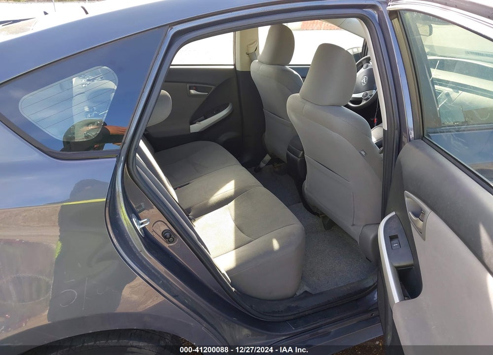 2013 TOYOTA PRIUS TWO VIN: JTDKN3DU4D5659233