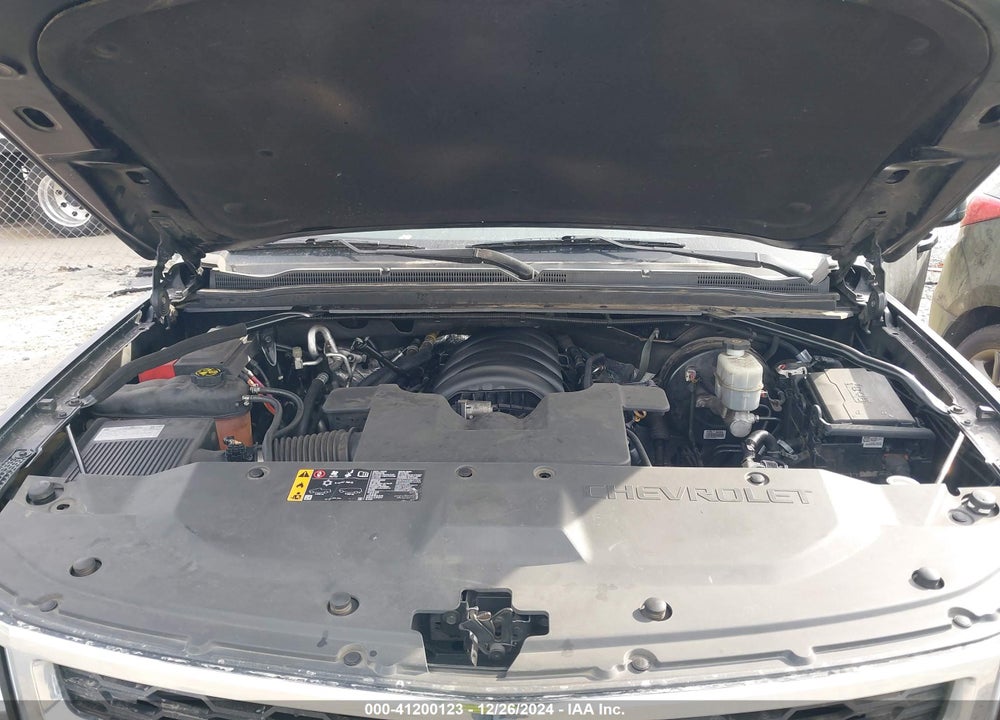 2019 CHEVROLET SUBURBAN LT VIN: 1GNSKHKC2KR207892