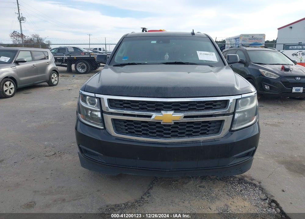2019 CHEVROLET SUBURBAN LT VIN: 1GNSKHKC2KR207892