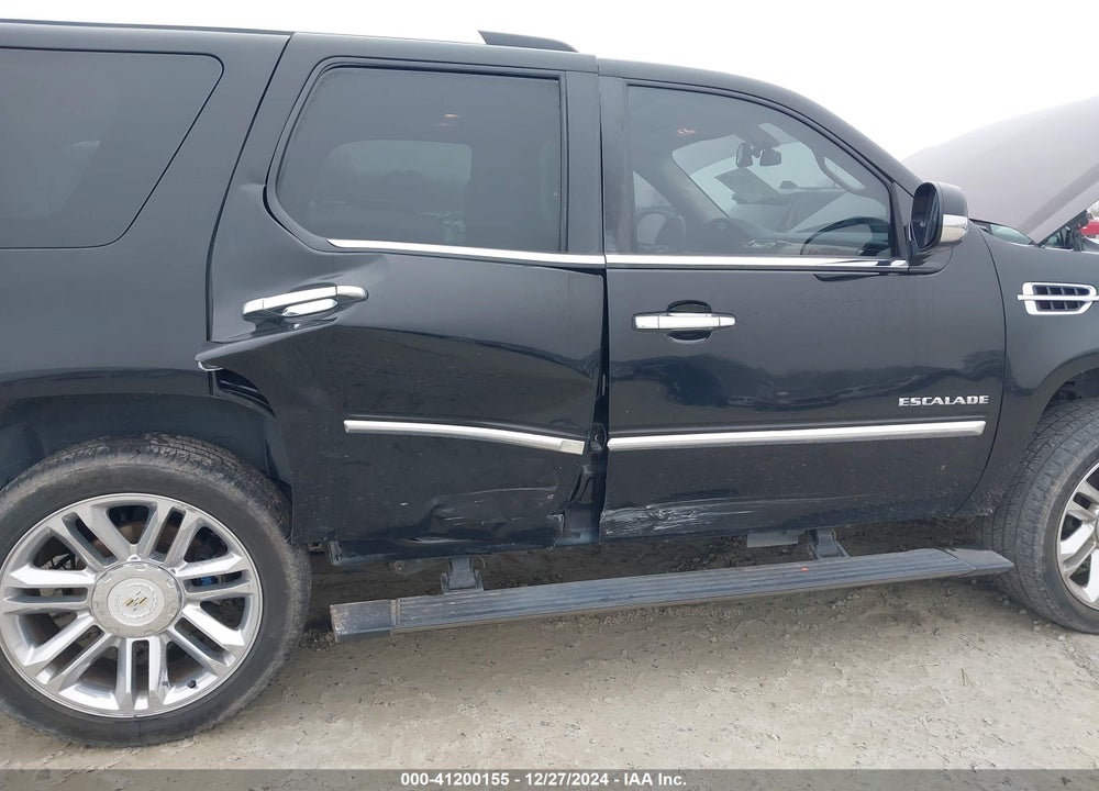 2011 CADILLAC ESCALADE PLATINUM EDITION VIN: 1GYS3DEF9BR306854