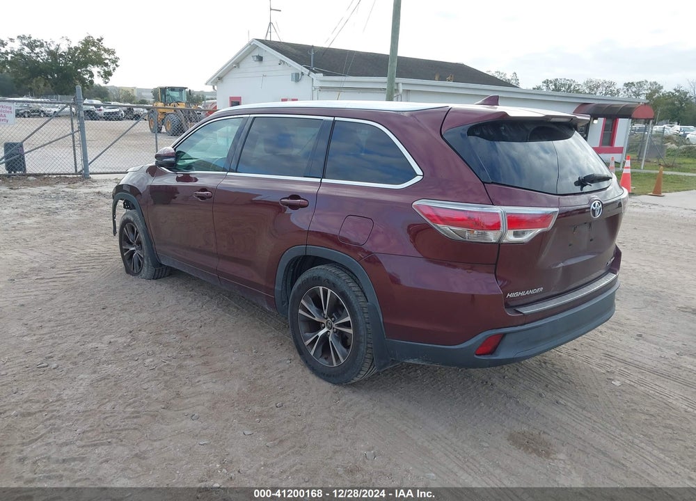 2016 TOYOTA HIGHLANDER XLE V6 VIN: 5TDJKRFH4GS350013
