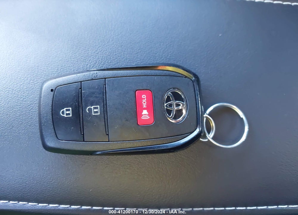 2025 TOYOTA COROLLA SE VIN: JTND4MBE1S3238121