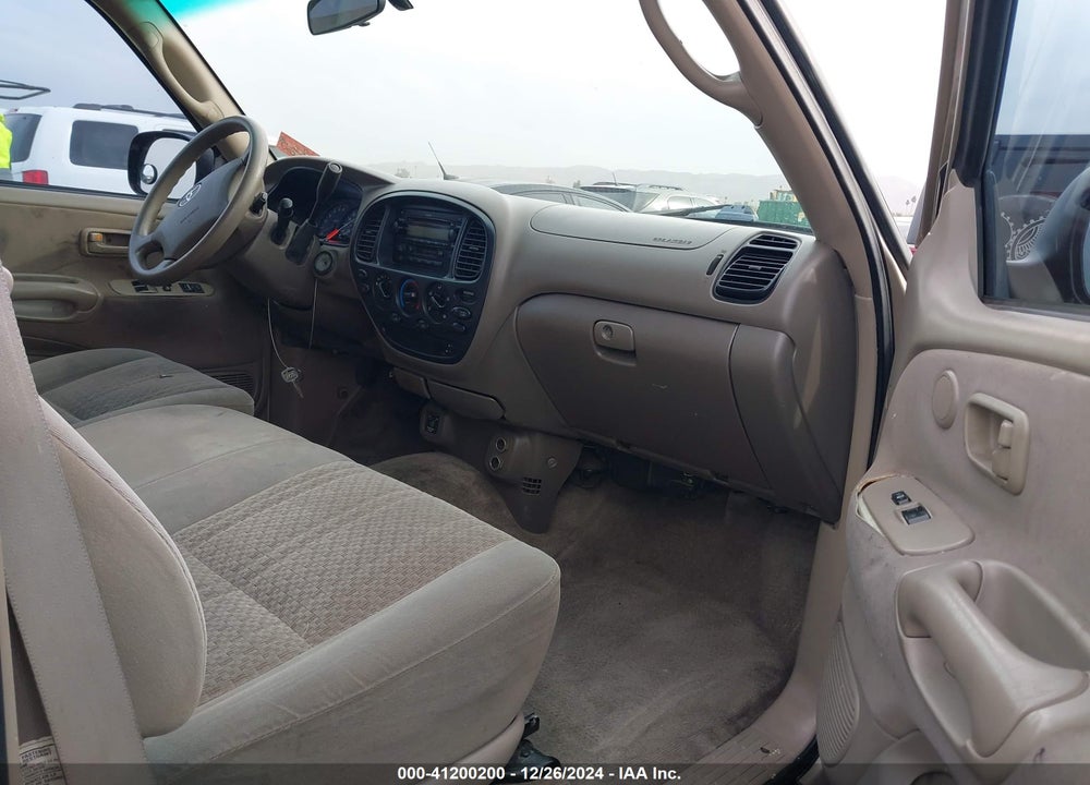 2005 TOYOTA TUNDRA SR5 V8 VIN: 5TBRT34185S458255