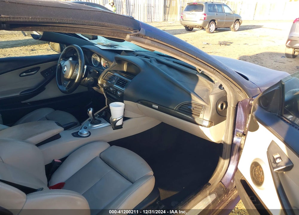 2007 BMW M6 VIN: WBSEK93517CY78680