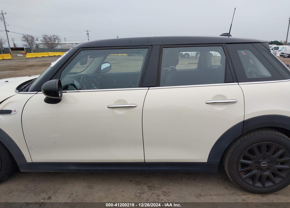 2017 MINI HARDTOP COOPER VIN: WMWXU1C32H2F78972