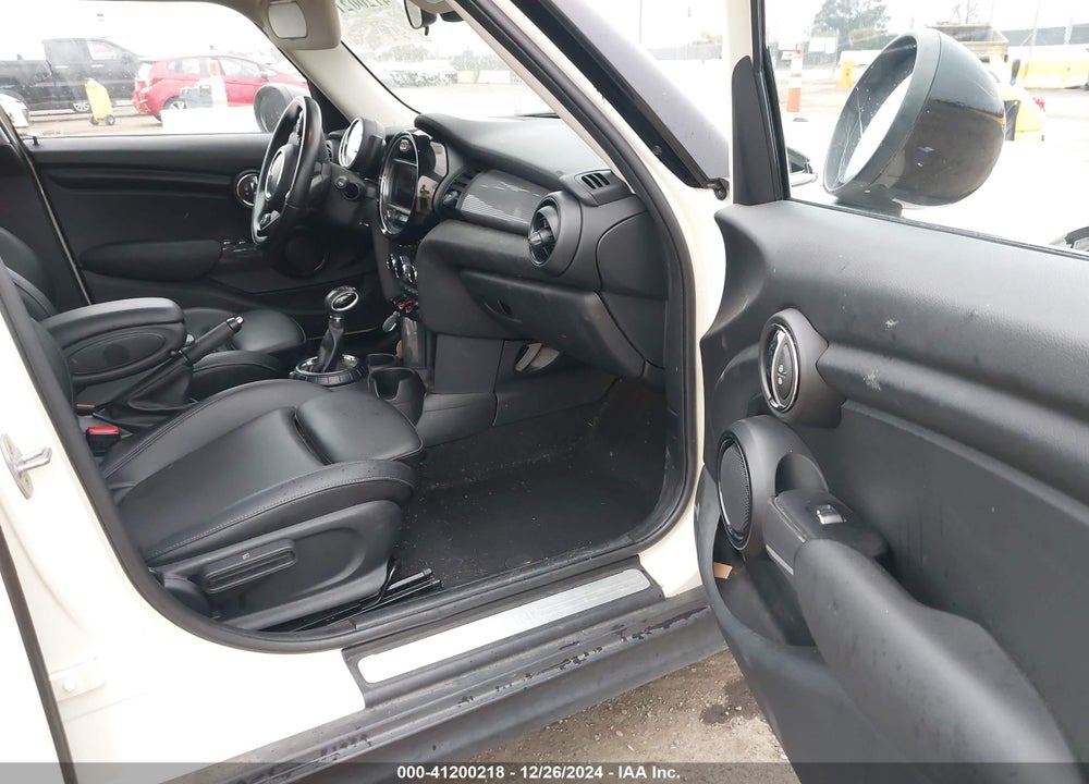 2017 MINI HARDTOP COOPER VIN: WMWXU1C32H2F78972