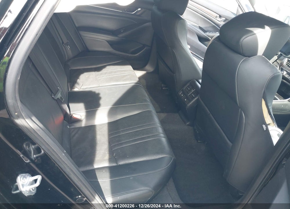 2022 HONDA ACCORD VIN: 1HGCV1F51NA042235