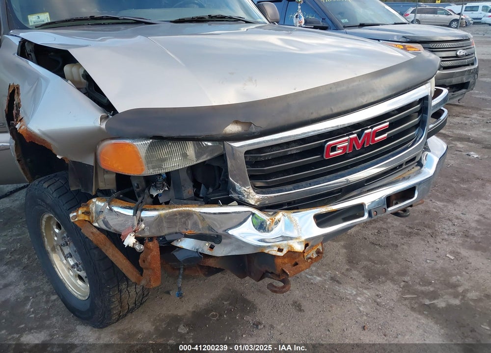 2003 GMC SIERRA 2500HD SLE VIN: 1GTHK29U03E312177