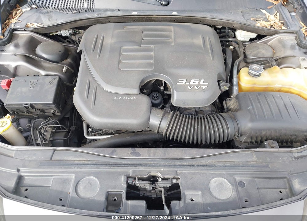 2014 CHRYSLER 300 VIN: 2C3CCABG4EH221922